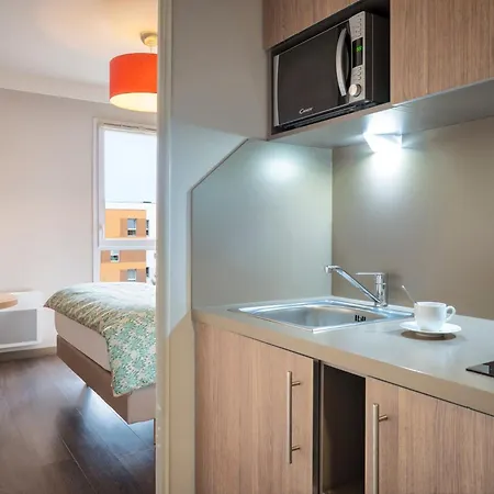 Residhome Paris-Guyancourt Extérieur photo