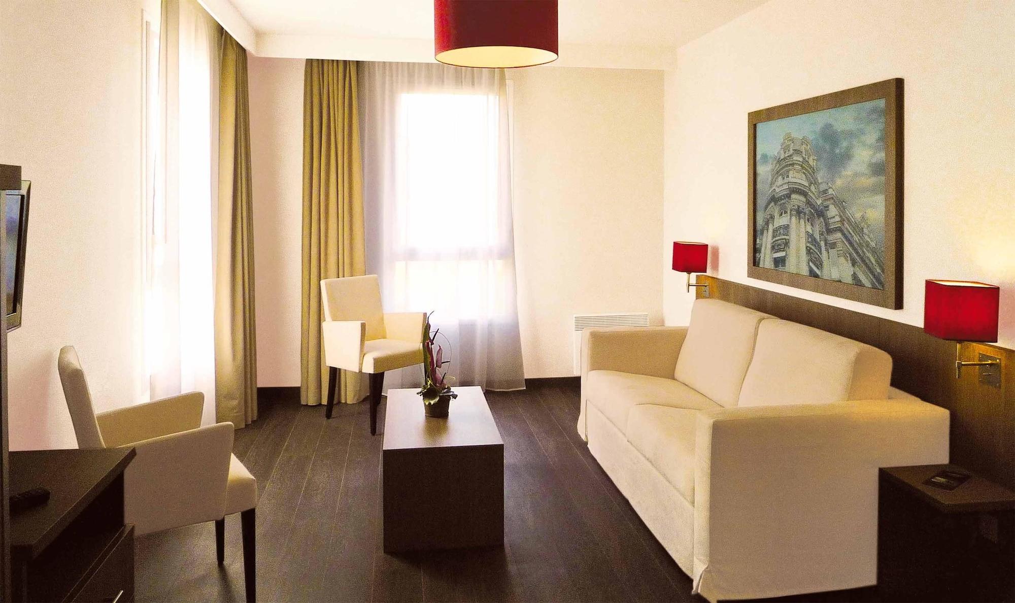 Residhome Paris-guyancourt Apart-hotel