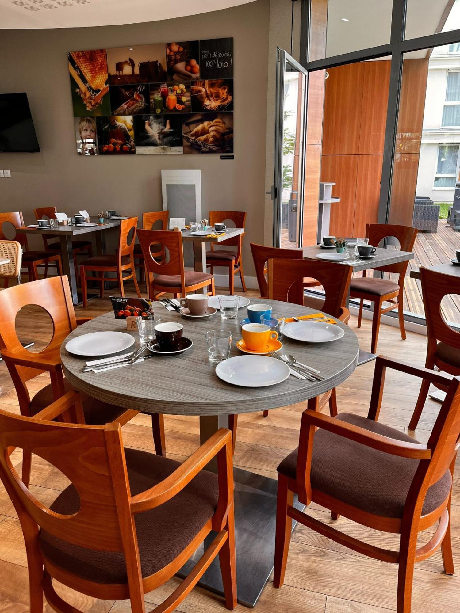 Residhome Paris-guyancourt 3* Guyancourt