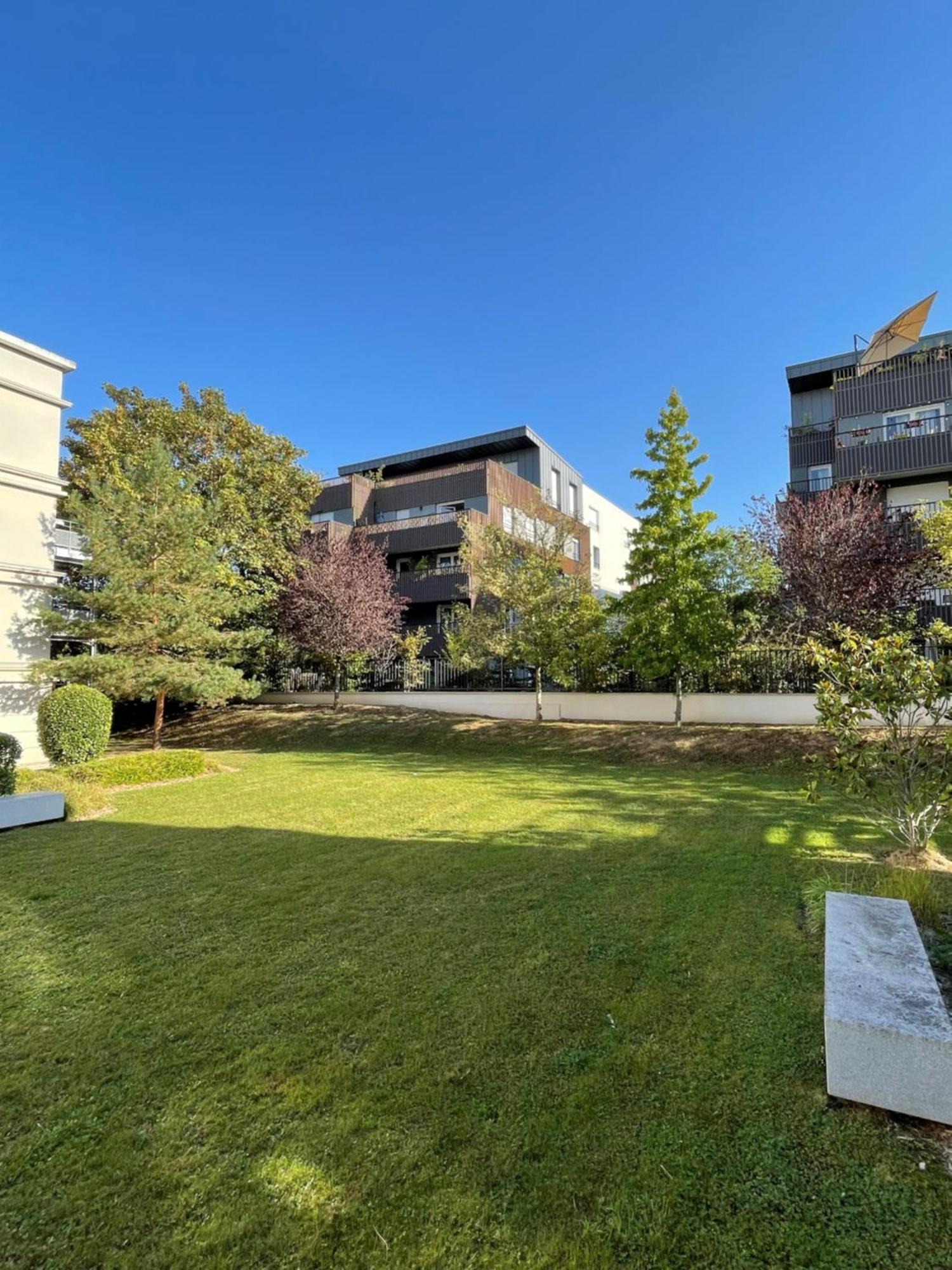 Residhome Paris-guyancourt