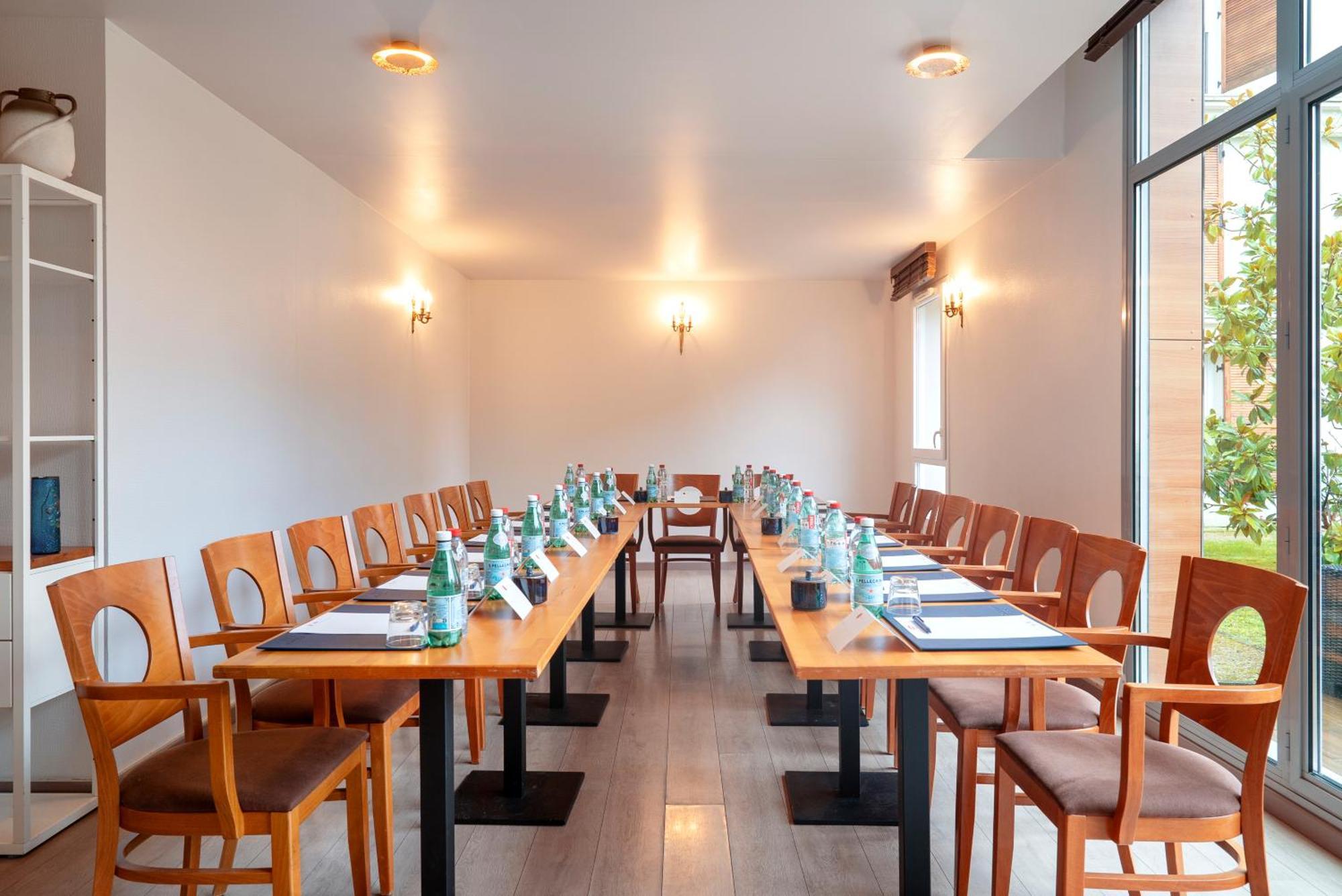 Residhome Paris-guyancourt 3* Guyancourt