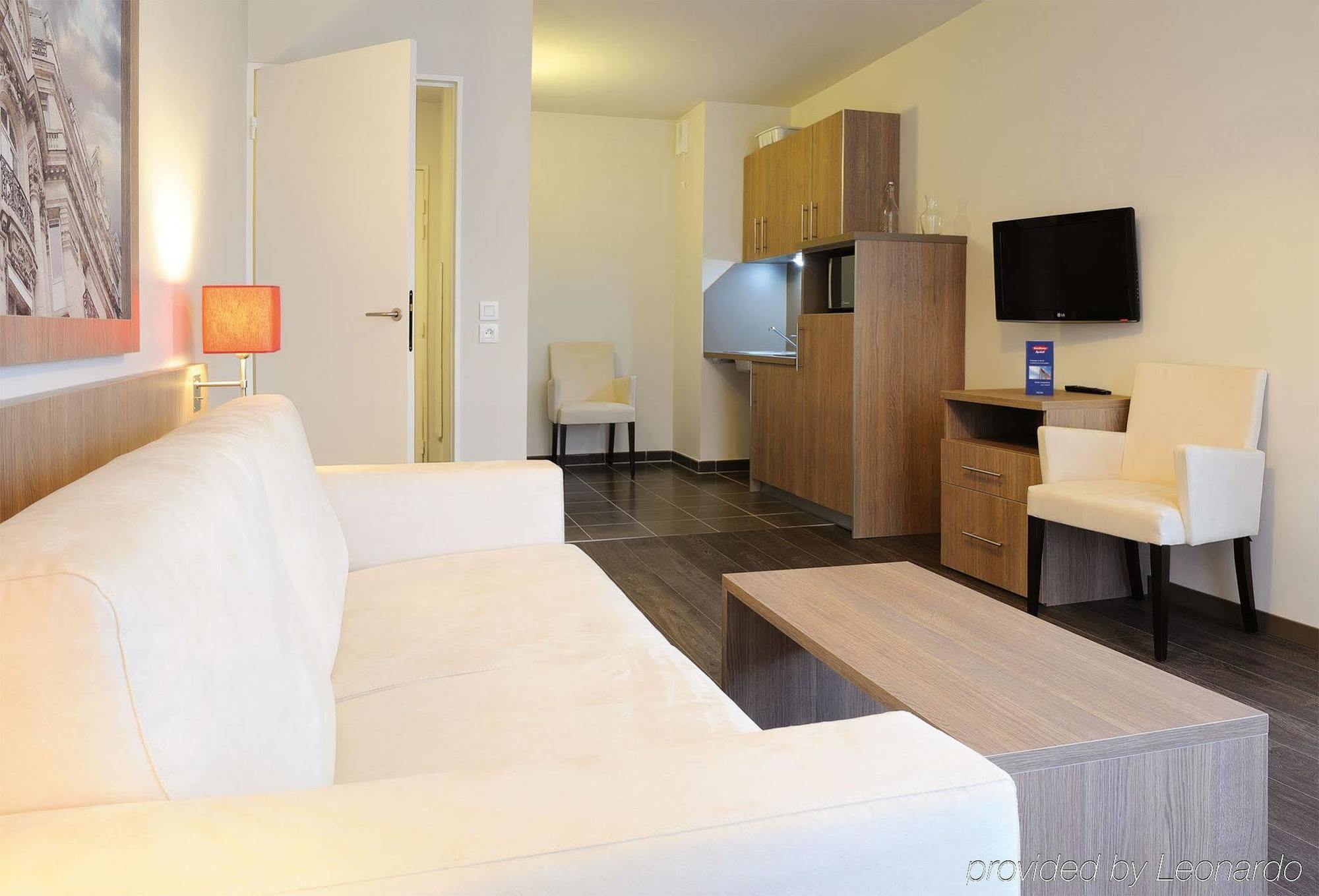 Residhome Paris-guyancourt Aparthotel Guyancourt